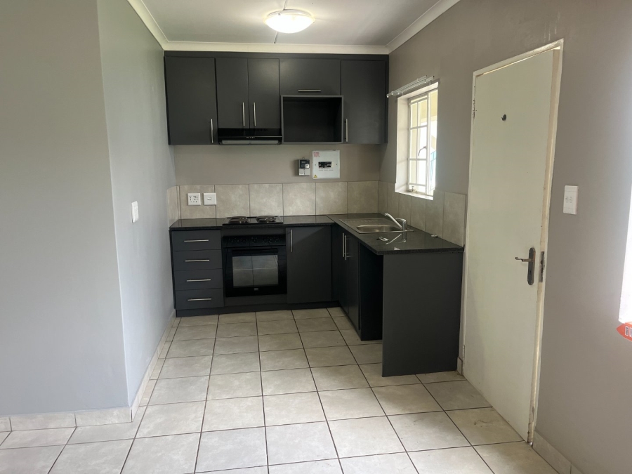 2 Bedroom Property for Sale in Van Der Hoff Park North West